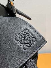 Loewe Puzzle Bag In Classic Calfskin Black Medium Size 29X19.5X14 cm - 4