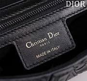 Dior Saddle Bag With Strap Black Dior Oblique Embossed Calfskin Size 25.5 x 20 x 6.5 cm - 5