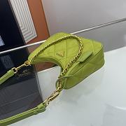 Prada Re-Edition 1995 Chaîne Re-Nylon mini-bag Lime Green Size 22x18x6 cm - 4