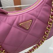 Prada Re-Edition 1995 Chaîne Re-Nylon mini-bag Pink Size 22x18x6 cm - 2