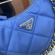 Prada Re-Edition 1995 Chaîne Re-Nylon mini-bag Blue Size 22x18x6 cm - 5