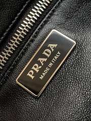 Prada Antique nappa leather multi-pocket top-handle bag Black Size 24x7 cm - 4