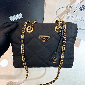 Prada Re-Edition 1995 Chaîne Re-Nylon tote bag Black Size 25*19*7cm
