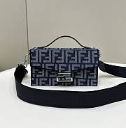 Fendi Soft Trunk Baguette Dark blue leather bag Size 21.5x6.5x13 cm - 1