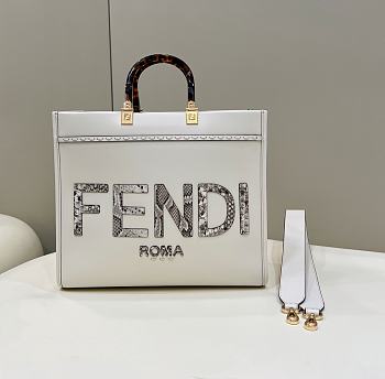 Fendi Sunshine Medium White Leather And Elaphe Shopper Size 35x31x17 cm