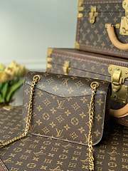 Louis Vuitton M45592 Passy Bag Monogram Size 23 x 17 x 9 cm - 4