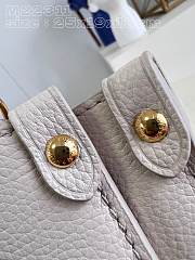 Louis Vuitton M23637 Lock & Go White Size 24.5 x 19 x 10.5 cm - 5