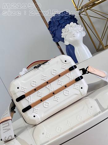 Louis Vuitton M21950 Future Trunk White Size 25 x 15 x 8 cm