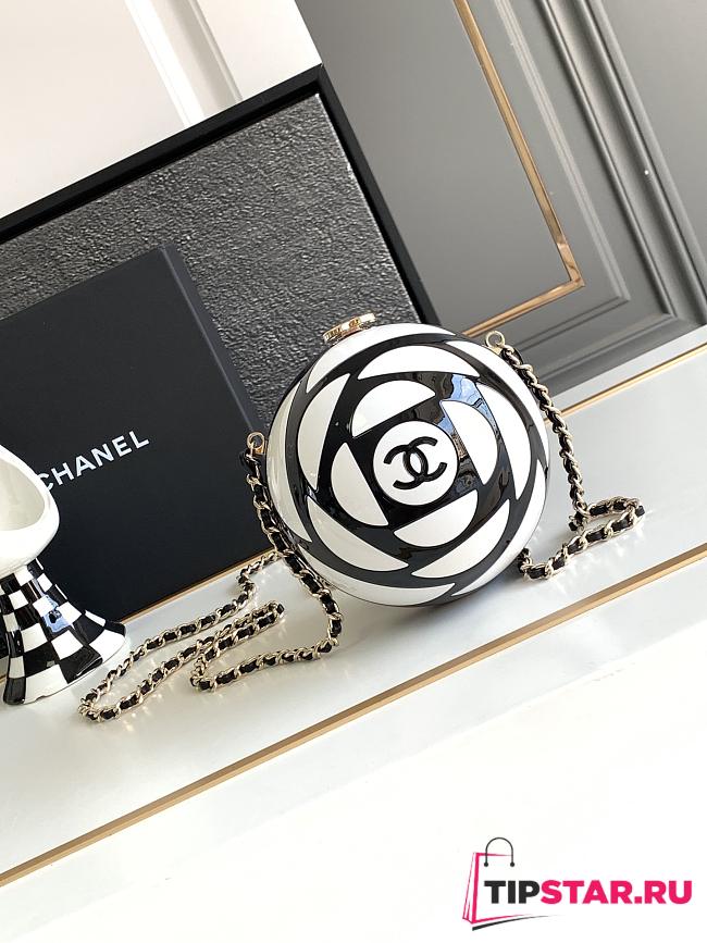 Chanel Sphere Minaudiere Size 12 × 12 × 12 cm - 1