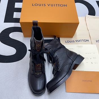 Louis Vuitton Metropolis Flat Ranger
