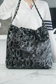 Chanel 22 Handbag AS3261 Printed Calfskin & Silver-Tone Metal Hobo Size 39 × 42 × 8 cm - 2