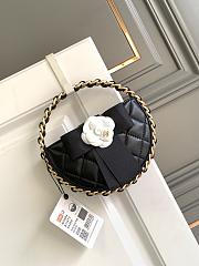 Chanel Pouch Calfskin & Gold-Tone Metal Black AP3584 Size 16 × 16 × 3.5 cm - 2