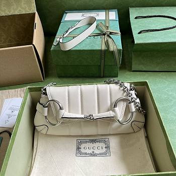 Gucci Horsebit Chain Small Shoulder Bag White 764339 Size 27*11.5*5cm