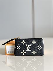 Louis Vuitton M80885 Key Pouch Monogram Size 12 x 7 x 1.5 cm - 1
