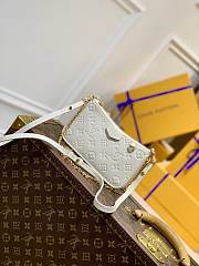 Louis Vuitton M81066 Easy Pouch On Strap Cream White Size 19 x 11.5 x 3 cm - 1