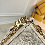 Louis Vuitton M81066 Easy Pouch On Strap Cream White Size 19 x 11.5 x 3 cm - 5