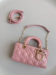 Dior Small Lady D-Joy Bag Antique Pink Cannage Lambskin Size Size 22 x 12 x 6 cm - 3