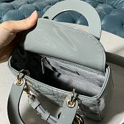 Small Lady Dior Bag Gray Patent Cannage Calfskin Size 20 x 17 x 8 cm - 4