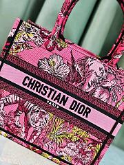 Small Dior Book Tote Fuchsia Multicolor Toile de Jouy Voyage Embroidery Size 26.5 x 21 x 14 cm - 2