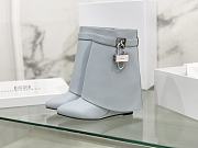 Givenchy Shark Lock Ankle Boots In Leather | Light Grey - 1
