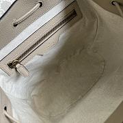 Gucci Backpack With Interlocking G Beige and white GG 674147 Size 26.5x30x13 cm - 2