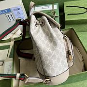 Gucci Backpack With Interlocking G Beige and white GG 674147 Size 26.5x30x13 cm - 5