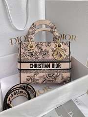 Dior Medium Lady D-Lite Bag Powder Pink Dior Jardin Botanique Embroidery Size 24 x 20 x 11 cm - 1