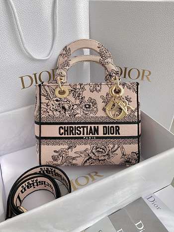 Dior Medium Lady D-Lite Bag Powder Pink Dior Jardin Botanique Embroidery Size 24 x 20 x 11 cm