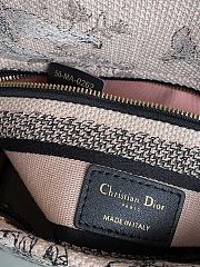 Dior Medium Lady D-Lite Bag Powder Pink Dior Jardin Botanique Embroidery Size 24 x 20 x 11 cm - 3