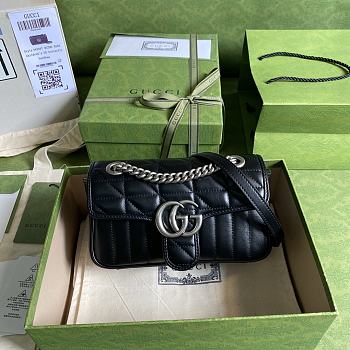 Gucci GG Marmont Mini Shoulder Bag Black/Silver 446744 Size 22x13x6 cm