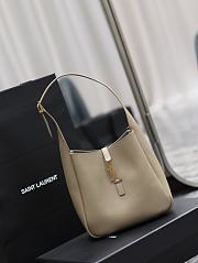 YSL Le 5 À & Soft Small In Smooth Leather Dusty Grey 23x22x8.5 cm - 2