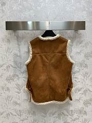 Celine Sleeveless Vest In Curly Shearling Khaki / Ficelle - 3