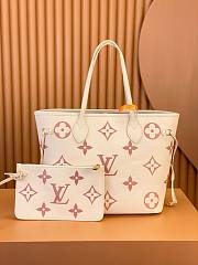 Louis Vuitton M21579 Neverfull MM Crème Beige / Rose Trianon Pink Size 31 x 28 x 14 cm - 1
