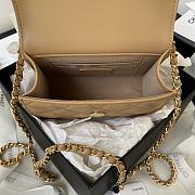 Chanel Clutch With Chain Yellow AP3513 Size 12 × 15 × 6 cm - 3