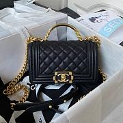 Chanel Boy Handbag With Handle Black Grained Calfskin A94805 Size 12 × 20 × 7 cm - 1