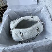 Chanel Small Bowling Bag Shearling Lambskin White AS4280 Size 10.5 × 25 × 13 cm - 3