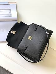 Louis Vuitton M51395 Lockme Ever MM Black Size 33.5 x 21.5 x 14.5 cm - 5