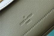 Louis Vuitton M23075 LockMe Ever Mini Green/Milky White Size 23 x 17 x 10 cm - 5