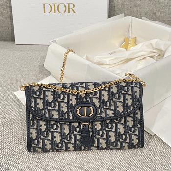 Dior Bobby East-West Pouch With Chain Blue Dior Oblique Jacquard Size 21.5 x 12 x 4 cm
