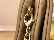 Louis Vuitton M82162 Pochette Coussin Camel Size 20 x 14 x 8 cm - 5