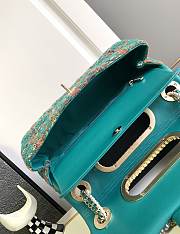 Chanel Large Flap Bag With Top Handle Green Wool And Silk Tweed Size 19 × 29 × 9 cm - 2