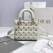 Small Lady Dior Bag White Cannage Lambskin with Gold-Finish Butterfly Studs Size 20 x 17 x 8 cm - 2