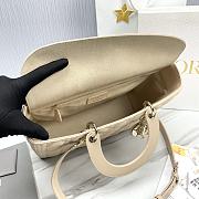 Large Lady Dior Bag Powder Beige Cannage Lambskin Size 32 x 25 x 11 cm - 3