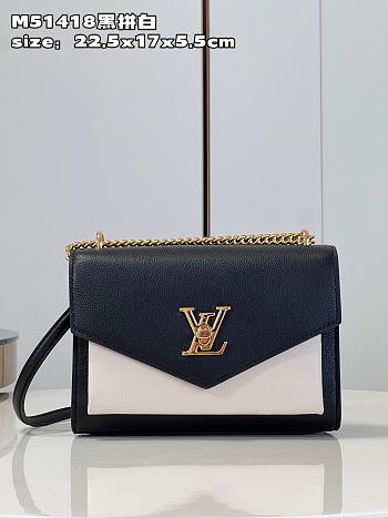 Louis Vuitton M82121 MyLockMe Chain Bag Black/White Size 22.5 x 17 x 5.5 cm