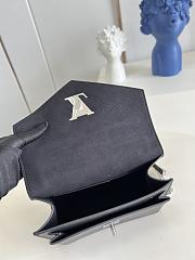 Louis Vuitton M51418 Mylockme Chain Bag Black Size 22.5 x 17 x 5.5 cm - 5