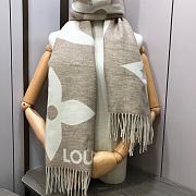 Louis Vuitton M77855 The Ultimate Shine Scarf Beige - 1