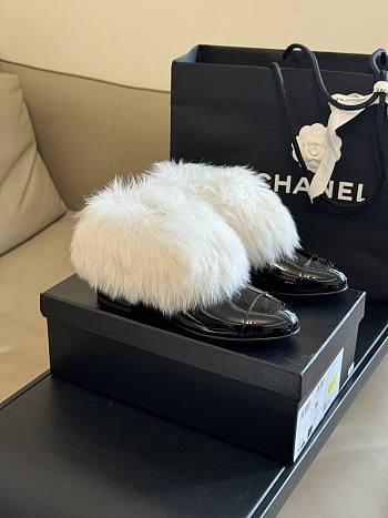 Chanel Short Boots Shearling Lambskin Black & White G45176