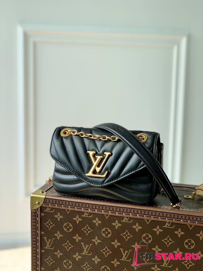 Louis Vuitton M20687 New Wave PM Chain Bag Black Size 21 x 12 x 9 cm - 1