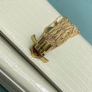 YSL Kate Small Tassel In Crocodile-Embossed Leather 474366 Blanc Vintage Size 20x12.5x5cm - 3