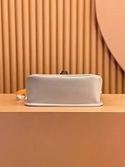 Louis Vuitton M46583 Diane Satchel Bag Tourterelle Beige/Cream Size 24 x 15 x 9 cm - 5
